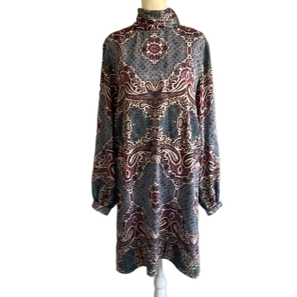Amy Matto New York Rowan Shift Paisley High Neck Mini Dress - Picture 1 of 12